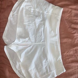 NWOT white Lululemon Speed up shorts